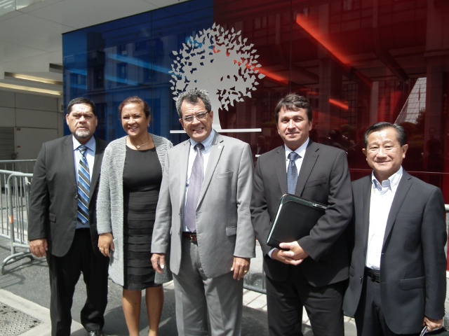 Pour Edouard Fritch, cette « rencontre protocolaire » avec le président de l’UMP est naturelle. Les deux principaux partis de la droite et du centre travaillant ensemble au plan national.