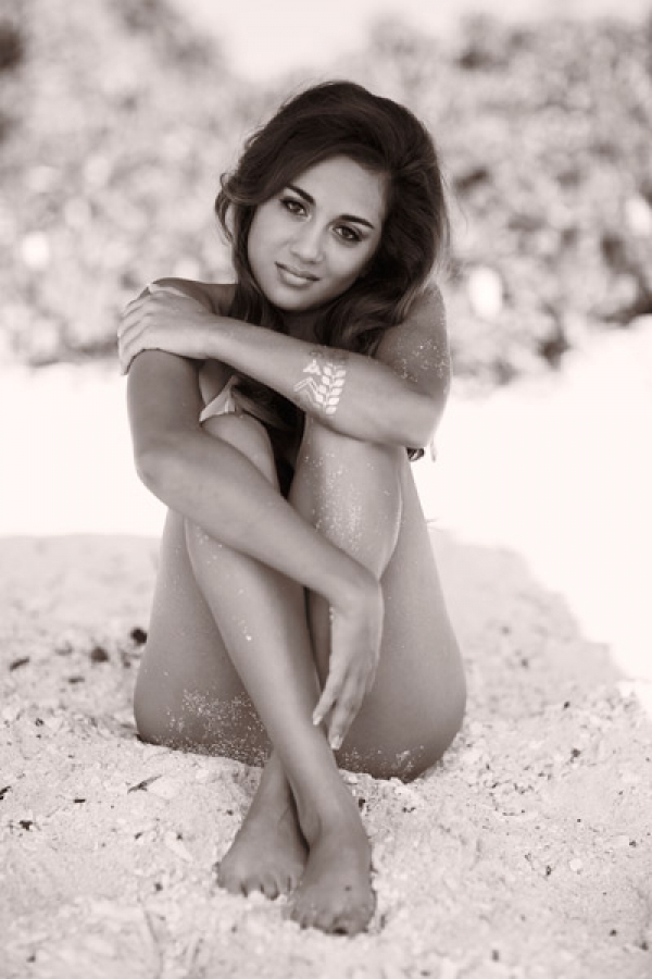 Miss Tahiti 2015 : Les photos des candidates à la plage