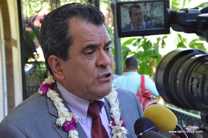 "Il y a une priorité à protéger notre gouvernement" (Edouard Fritch)