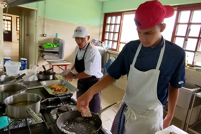 Le Cétad de Nuku Hiva fait son show
