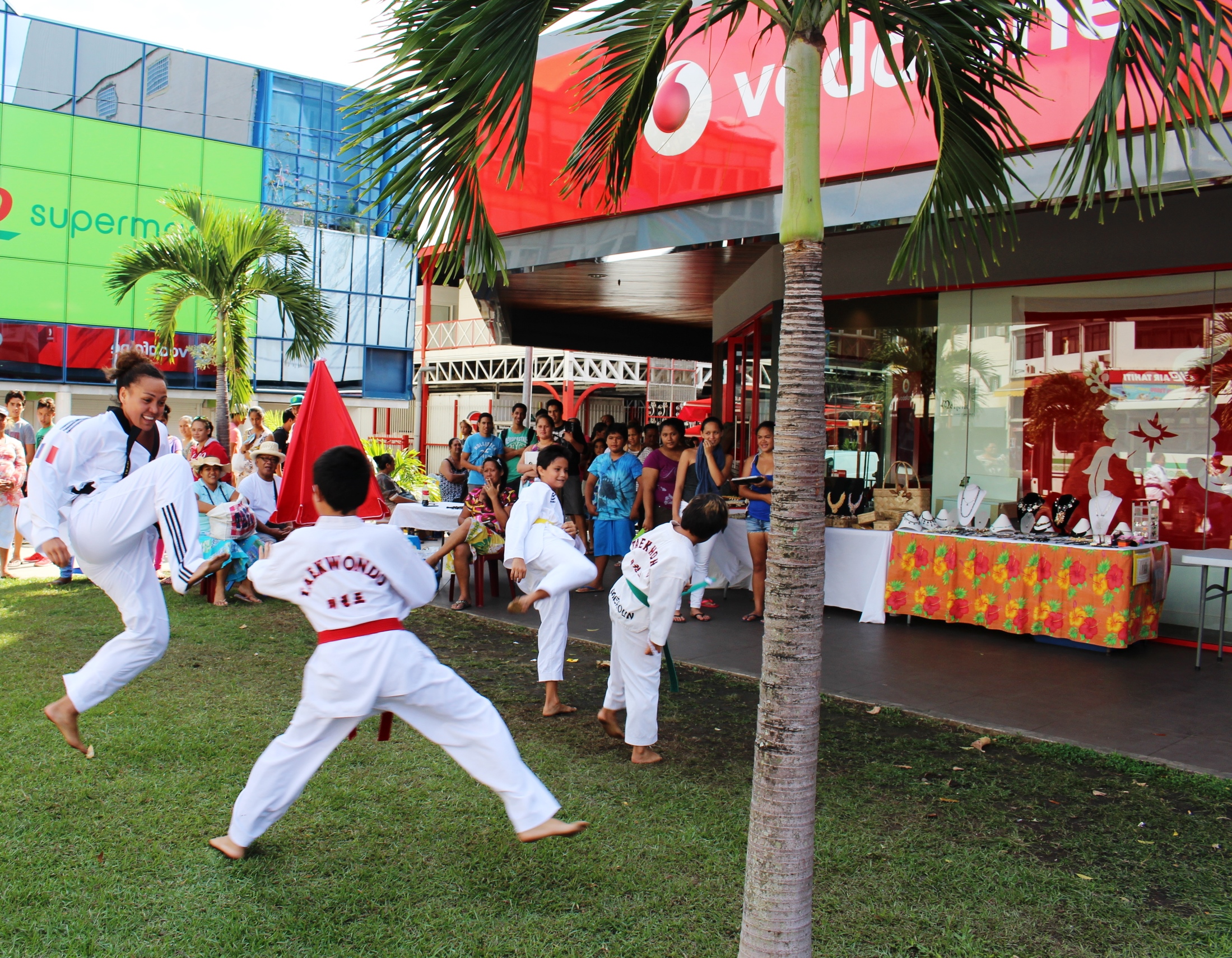 Anne-Caroline Graffe, la championne de taekwondo fête les 2 ans de Vodafone