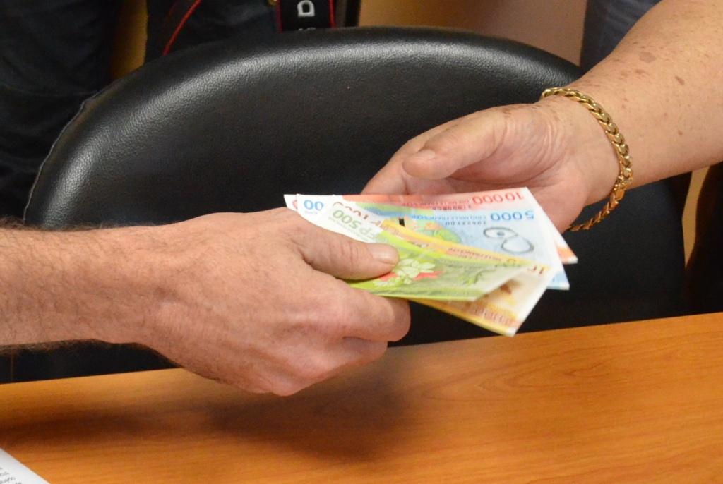 Un décret pour mieux contrôler les transactions en espèces