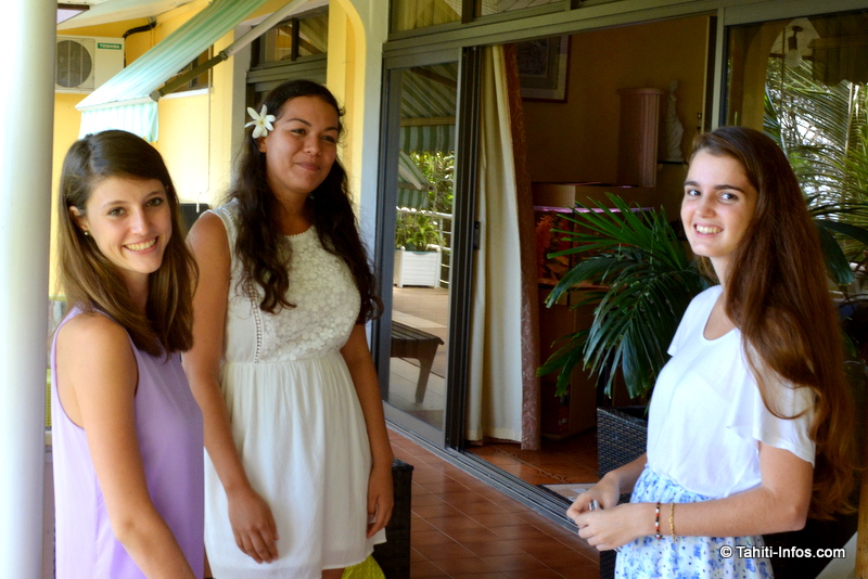Ces trois jeunes filles vont entrer ou sont déjà à Science Po. Au moins deux comptent rentrer au Fenua.