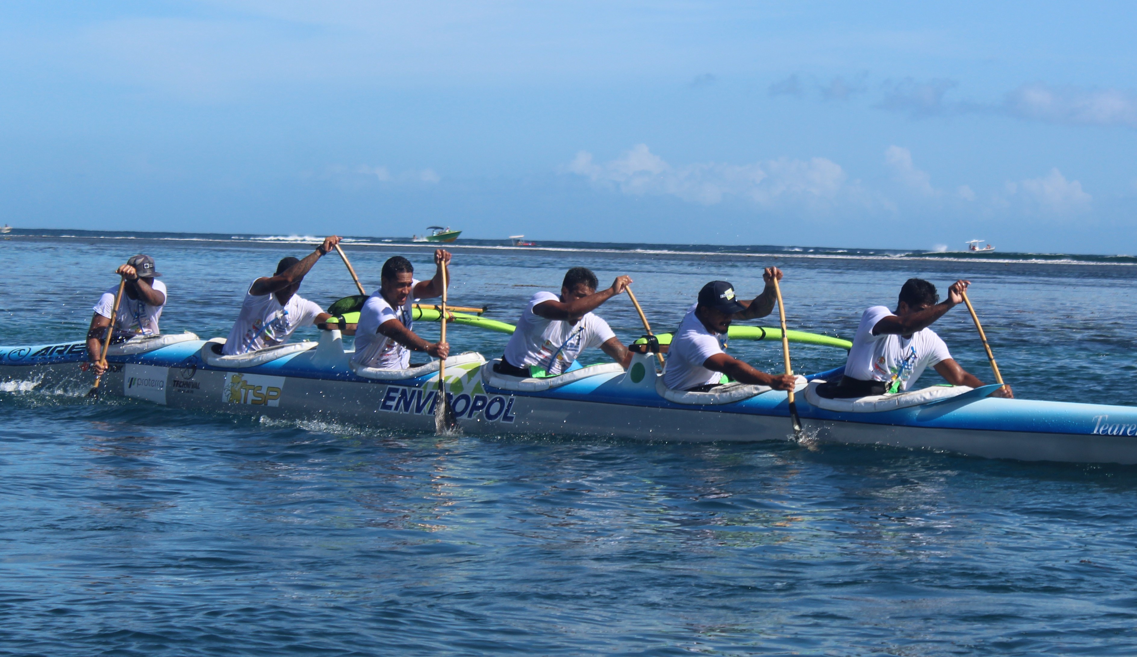 Enviropol Va’a s’est imposé samedi dans la catégorie Seniors lors de la Coupe de l’environnement réalisant ainsi un doublé avec la To’a Va’a du samedi précédent.
