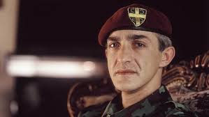 Un ancien paramilitaire serbe accusé de crimes de guerre extradé d'Australie vers la Croatie