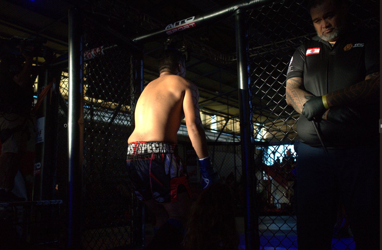 Il fallait gérer la pression, ce samedi 4 mai à Fautaua.  Crédit : Tom Larcher