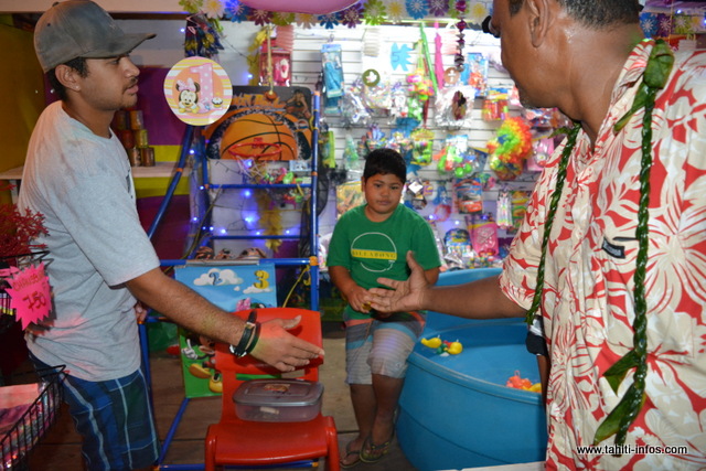 Le maire de la commune en a profité pour saluer l'ensemble des forains présents pour ce Heiva