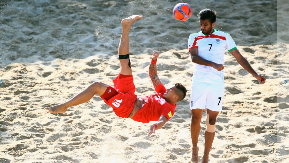 Tearii Labaste et ses retournés somptueux.