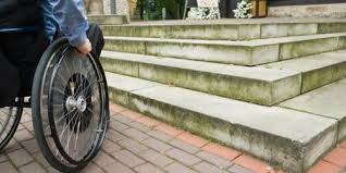 Handicap: la mise en accessibilité des lieux publics repoussée