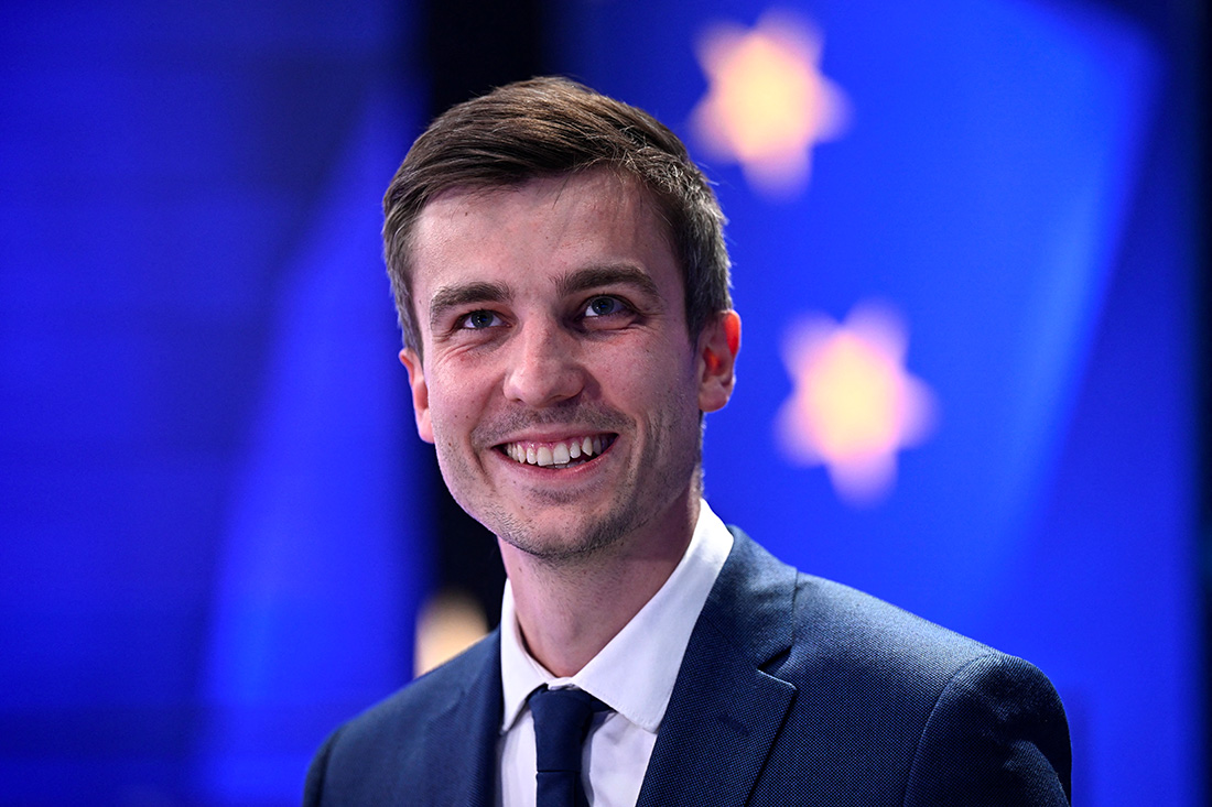 JULIEN DE ROSA / AFP