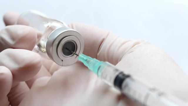 Vaccination : Touraine annonce un débat national à l'automne