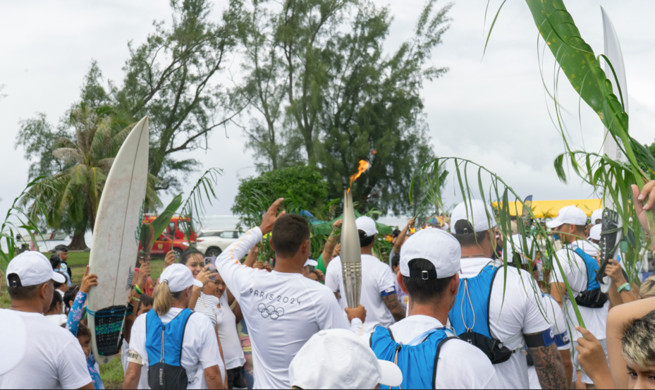 Heiarii Etaia, bodyboardeur qui conclut ce relais.  Crédit : Tahiti Infos