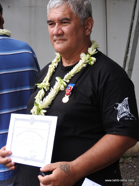 "Je n'ai jamais eu d'avertissements, ni de mises à pied en 44 ans de service", Mahinui Temarii se félicite de son parcours professionnel.