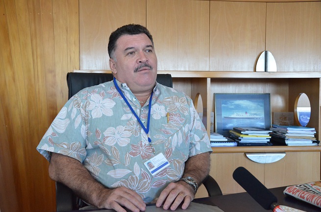 Mario Banner, dans son fauteuil de directeur général du port autonome de Papeete en octobre 2012.