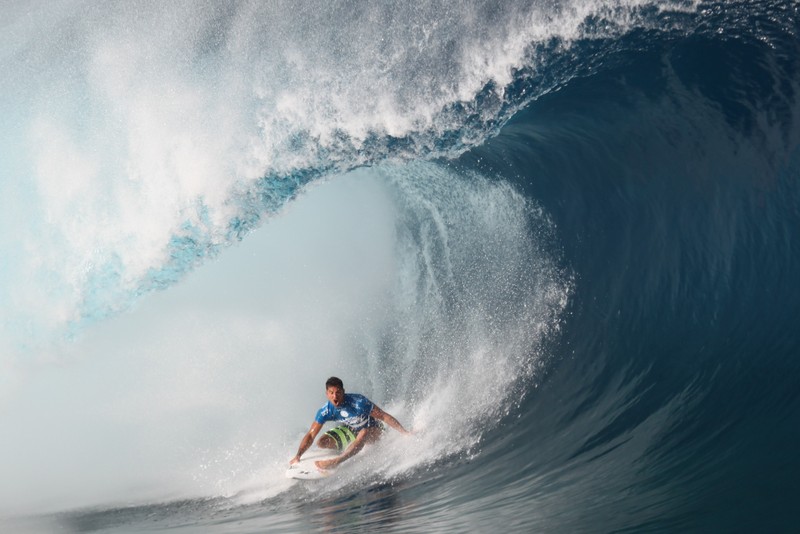 Tous derrière les locaux et Michel Bourez, alias "Spartan" ! (Photo : Symon Bounce)