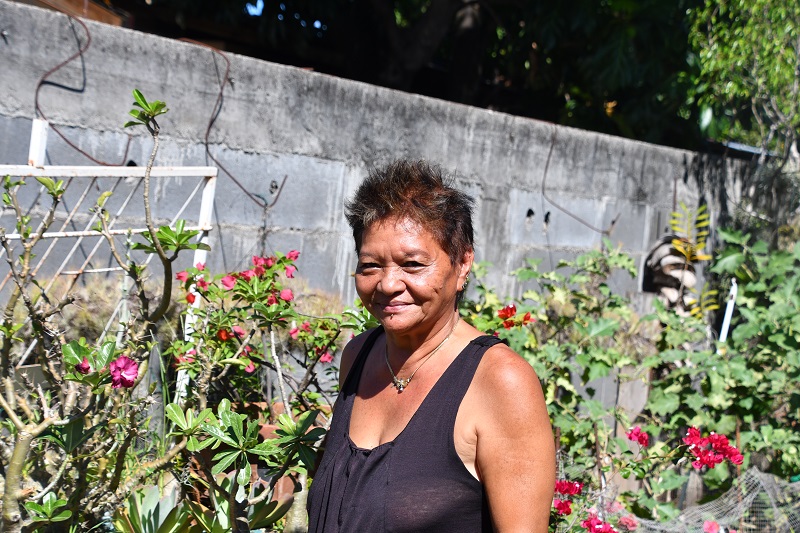 Angela, que l'on surnomme "Mama" accueille des enfants placés depuis trente ans. Crédit photo : Thibault Segalard.