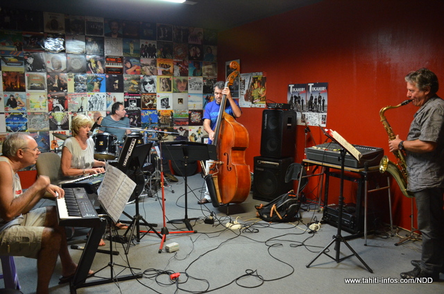 Chris Bennett, une chanteuse de jazz au fenua