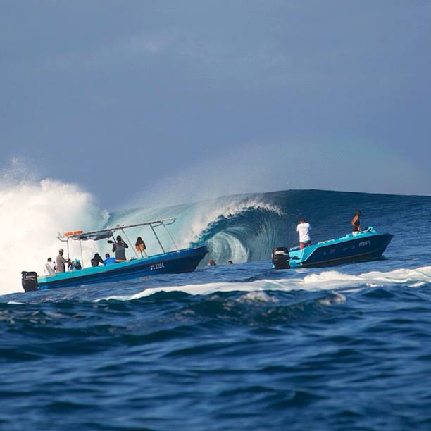 Au plus près de la vague en taxi boat