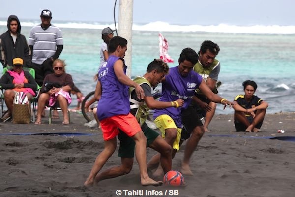 Deux catégories étaient présentes pour le beach soccer, Super 5 et Elite.