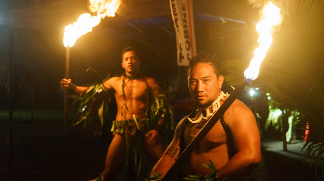 Le Umu iti embrase le Mahana Park