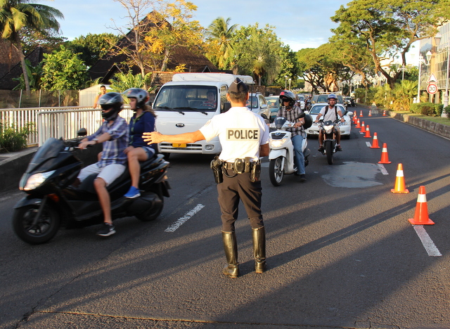 Difficile de passer entre les mailles du filet ce mardi soir à la sortie de Papeete.