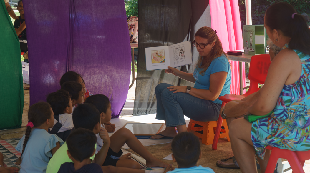 De moins en moins de jeunes lisent pour le loisir.  Crédit : TL