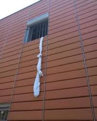 Australie: comme dans un film, il s'évade grâce à ses draps