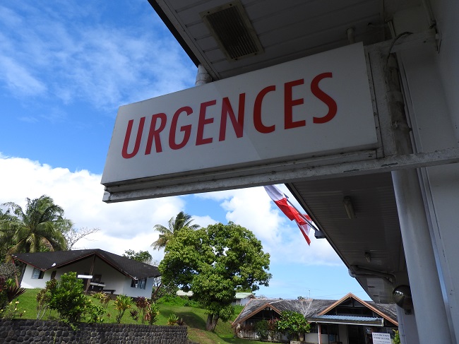 Les urgences de l'hôpital de Taravao sont au cœur de l'actualité depuis plusieurs mois. Actuellement, il n'y a plus qu'une seule médecin urgentiste en poste, là où l'effectif était encore à quatre en avril dernier.