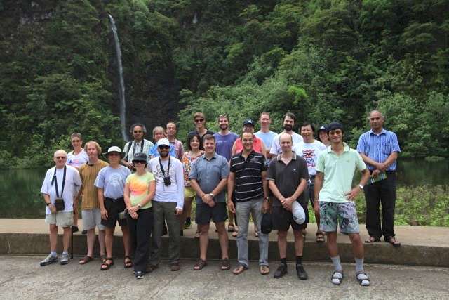 c'est le troisième colloque international de mathématiques organisé à Tahiti. Ici, c'est les participants au colloque 2014.