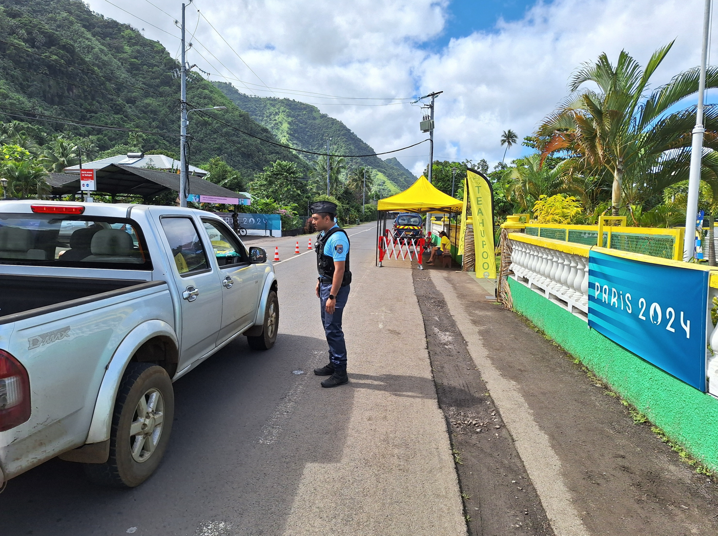 Depuis hier, l'accès au PK0 est autrorisé aux personnes non munies de laissez-passer dans la limite de 50 véhicules.  Crédit : Anne-Charlotte Lehartel