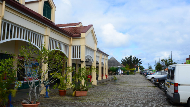 La gare maritime de Raiatea "vivote"