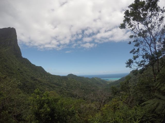 Un randonneur amateur décrit douze itinéraires sur son blog