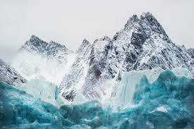 Les glaciers du Spitzberg engagés dans une folle course vers les fjords