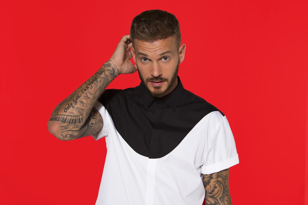 Souvent qualifié de "séducteur, vivant, félin, performeur, multipliant déhanchés et pas de danse", le chanteur, parolier, danseur et comédien français se produira samedi 12 septembre, place To'ata, pour un concert unique.