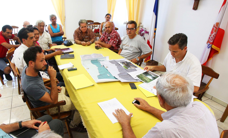 Recherche de matériaux dans la vallée de Papenoo