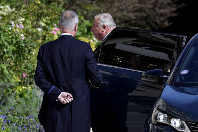 STEPHANE DE SAKUTIN / AFP