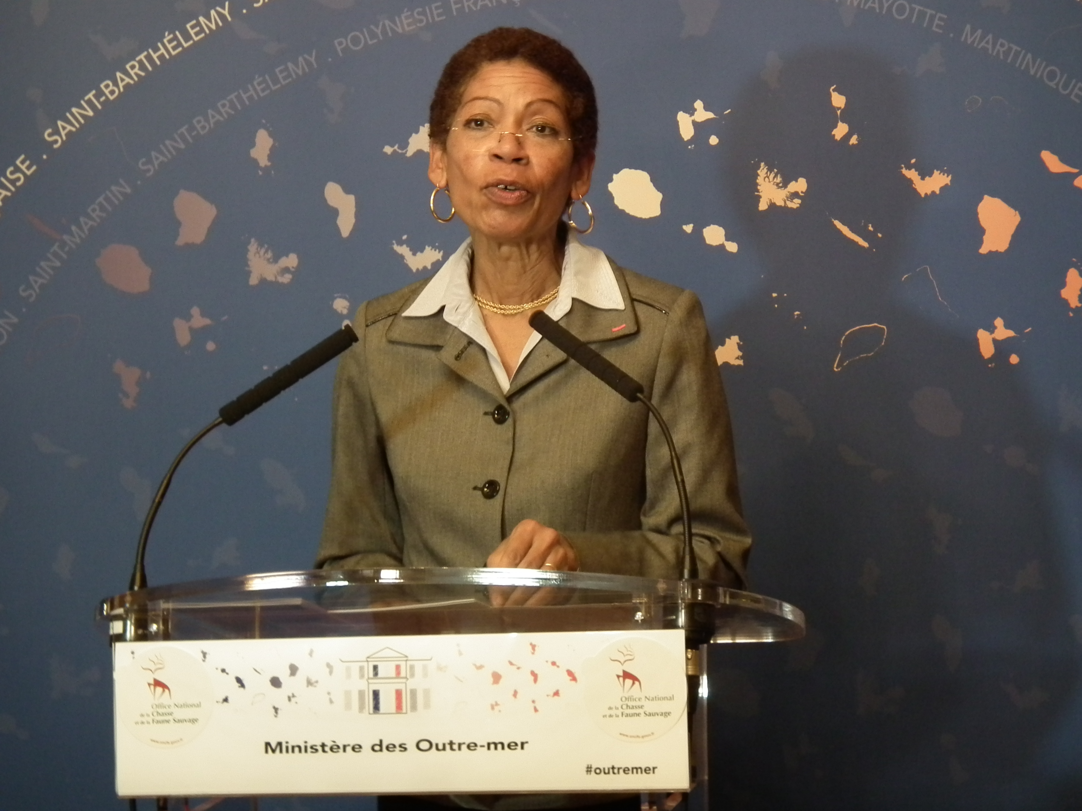 George-Pau Langevin a présidé dans son ministère l’inauguration d’une exposition consacrée à la biodiversité des Outre-mers. Des richesses naturelles que pourront découvrir les visiteurs parisiens des Journées du Patrimoine qui se déroulent ce week-end.