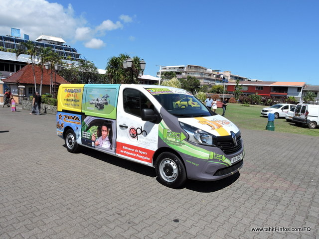 La participation de 13 annonceurs permet la mise en service de l'UtilBus