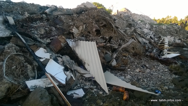 La hauteur de ces amas finit par être imposante et culmine jusqu'à 2 mètres parfois au-dessus du sol.