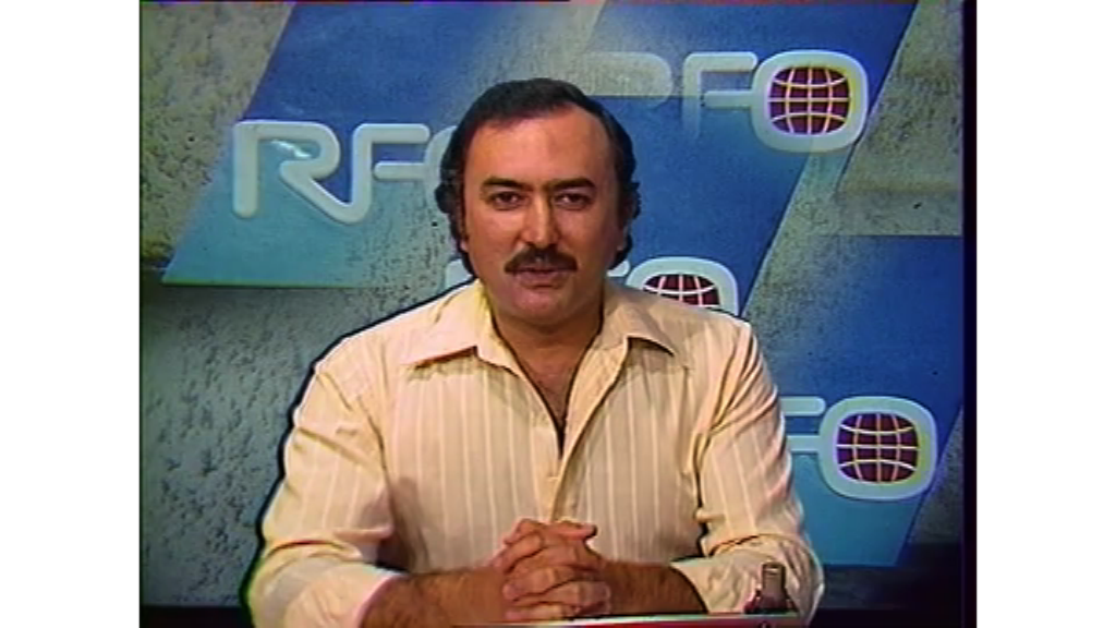 Étienne Raapoto est le premier Polynésien à avoir présenté le journal télévisé en français dans les années 90.