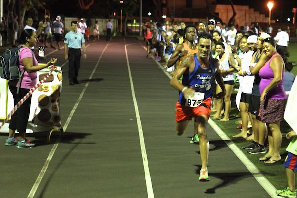 Un finish au sprint remporté par teiva Izal