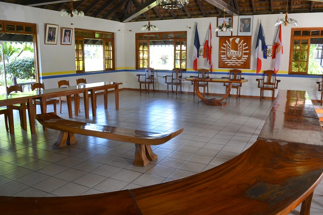 Les 33 élus conseillers municipaux de Papara siègeront prochainement dans la salle du conseil, vide depuis le début du mois d'août dernier. Les élections municipales de mars 2014 à Papara avaient été annulées le 27 juillet dernier par le Conseil d’Etat.