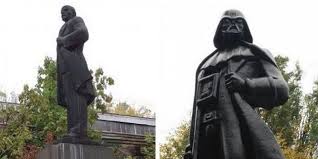 Une statue de Lénine en Ukraine transformée... en Dark Vador