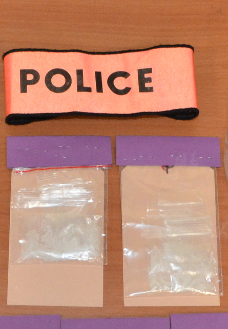 Déjà condamné pour trafic d'ice, le suspect le jure, cette fois ce n'est pas lui. Il a quand même été écroué en attendant l'audience de jugement.