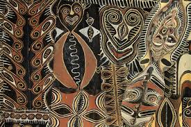 L'art Sepik au Quai Branly : le foisonnement des formes sous le regard des ancêtres