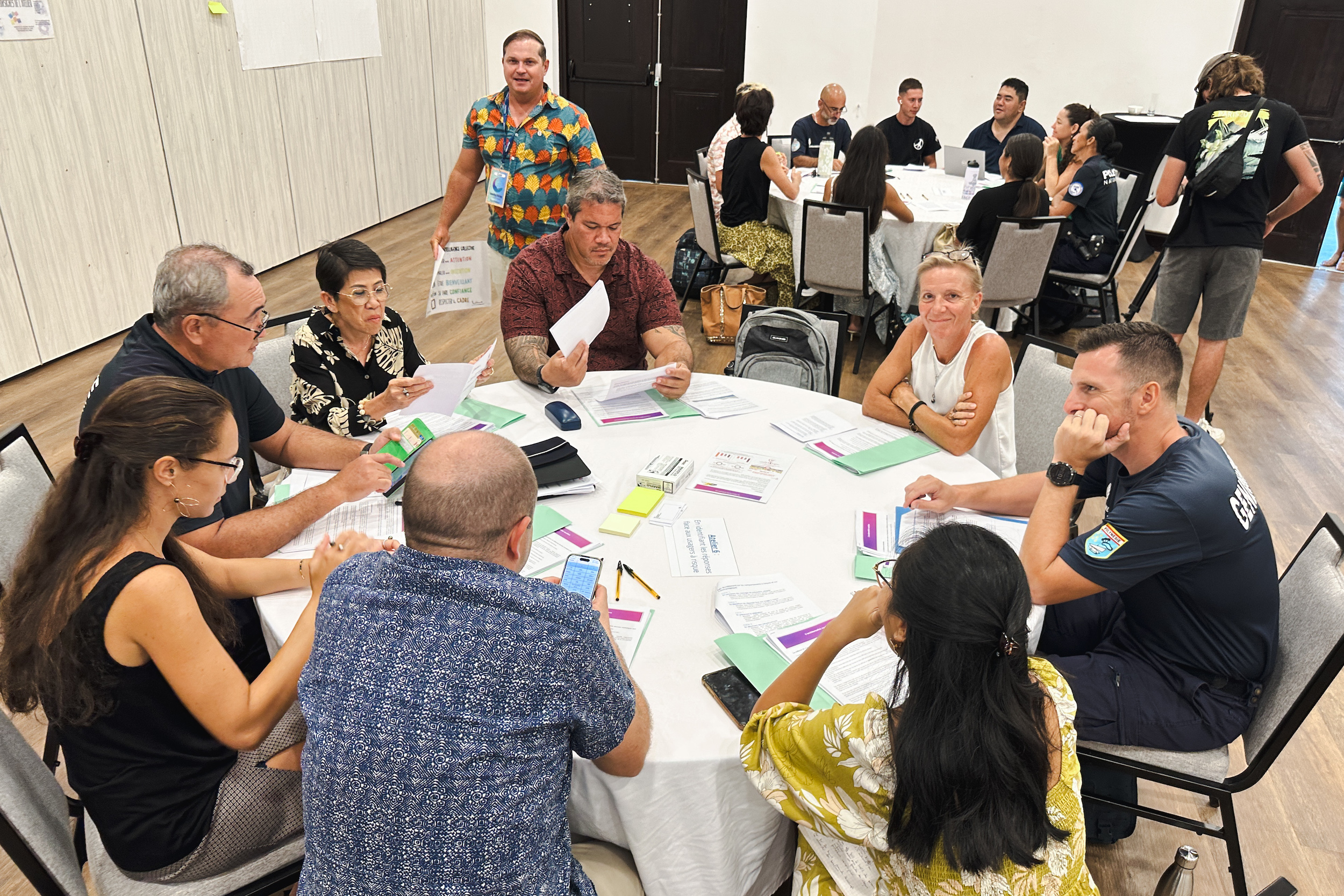 Les différents acteurs de la sécurité routière réunis en tables rondes pour trouver des solutions qui permettront d'agir sur le comportement des citoyens.