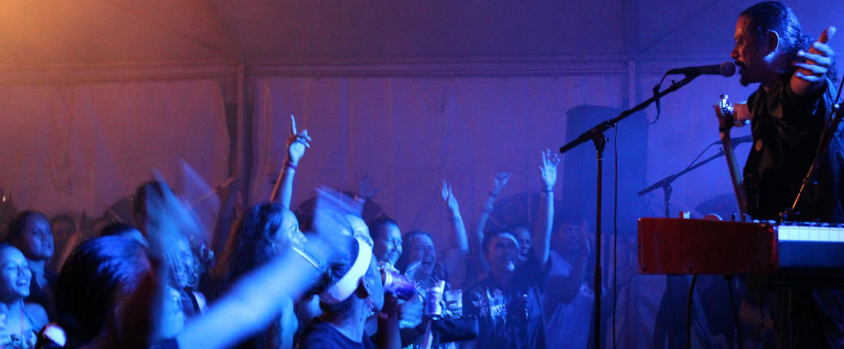 Le groupe Manahune est de retour avec 11 titres inédits, qui seront dévoilés en avant-première vendredi à La Boussole !