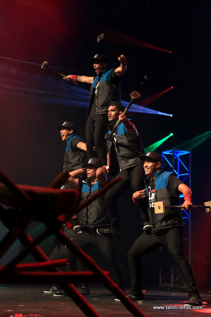 Arii Heiva Rau de Moorea, grand vainqueur de cette 10ème édition, repart avec un chèque de 200 000 Fcfp