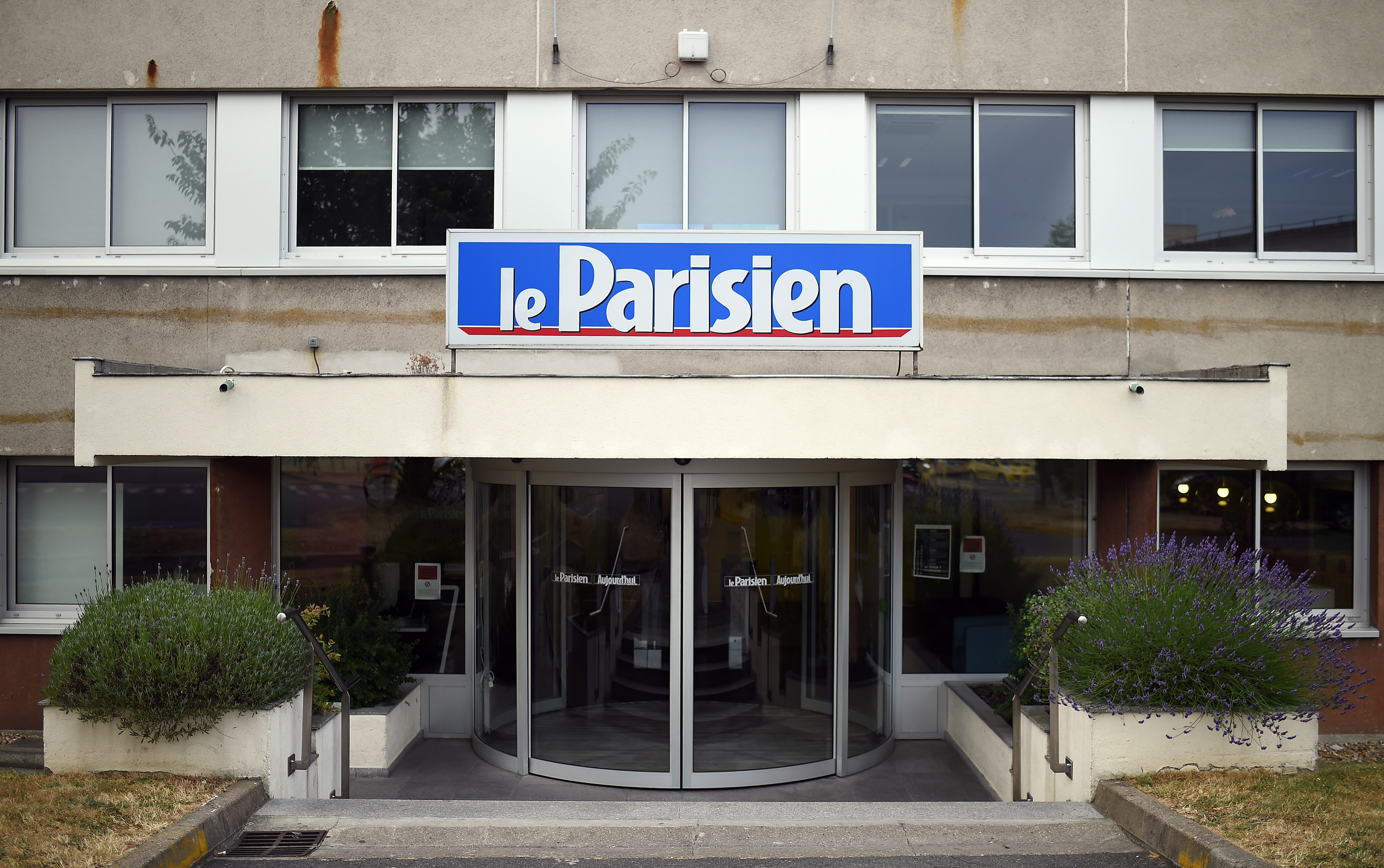 Un automobiliste qui s'était engagé dans une bouche de métro fait condamner le Parisien