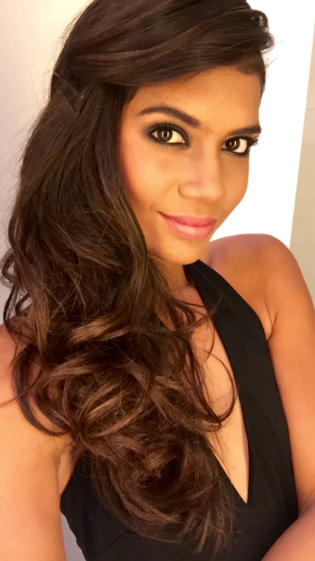 "Merci pour votre soutien. Je porterai haut nos couleurs, l’amour de mon fenua, et je sais que vous serez avec moi."